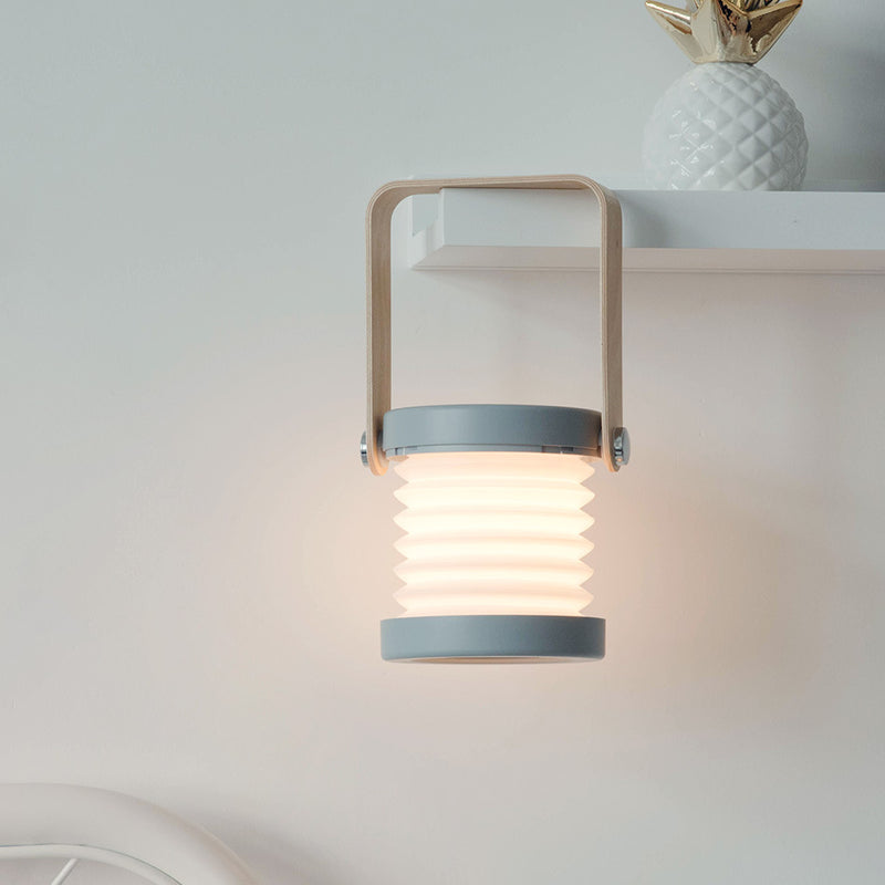 BrightFold - Zusammenklappbare LED-Tischlampe [Letzter Tag Rabatt]