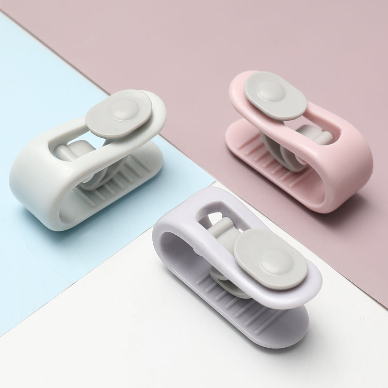 6+6 GRATIS | EasySleep - Rutschfeste Steppdeckenklammern [Letzter Tag Rabatt]