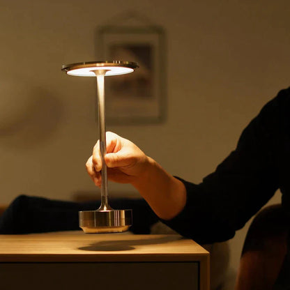 50% RABATT | LuminousLuxe - Wiederaufladbare Tischlampe