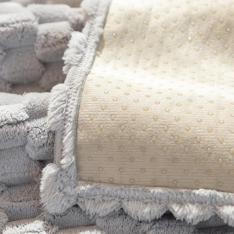 50% RABATT | SofaCover - Winter Plüsch Anti-Rutsch Couchbezug [Letzter Tag Rabatt]
