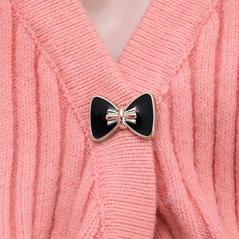 5+5 GRATIS | CharmPins - Veredeln Sie Ihre Outfits mit Leichtigkeit!