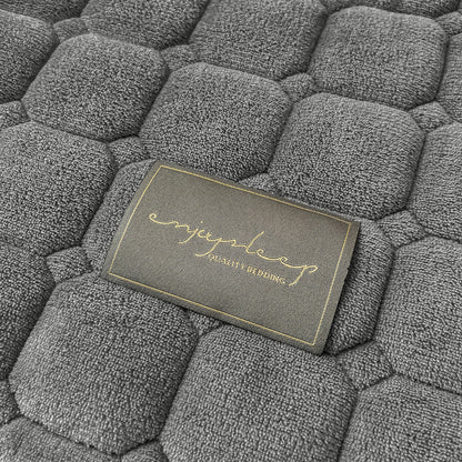 ComfiSquare - Weiche Tagesdecke im Modernen Stil mit Quadratischer Textur [Letzter Tag Rabatt]
